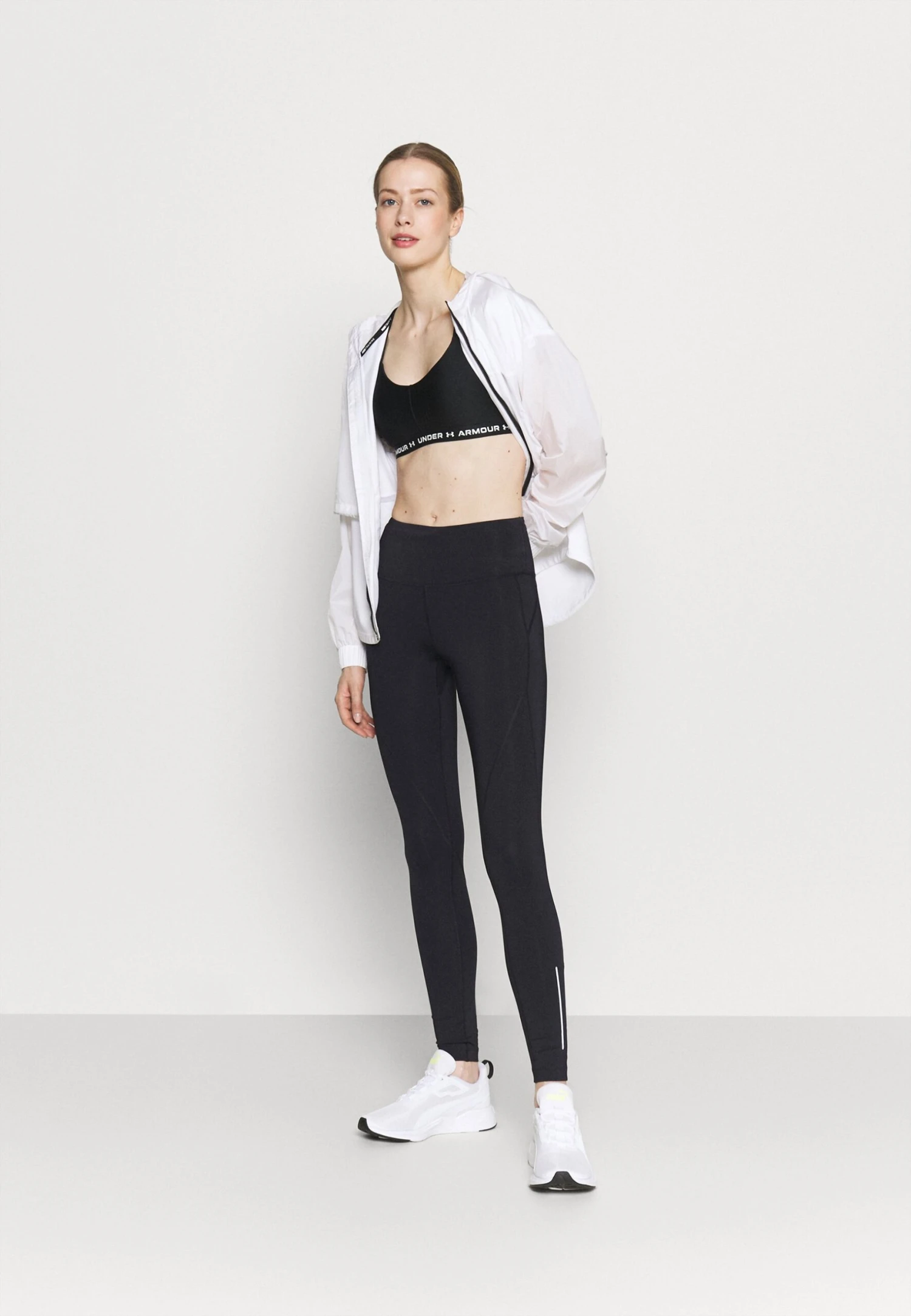 Under Armour Crossback Low - Light Support Sports Bra - Black - Image 2