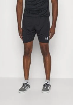 Under Armour Challenger- Sports Shorts - Black/White