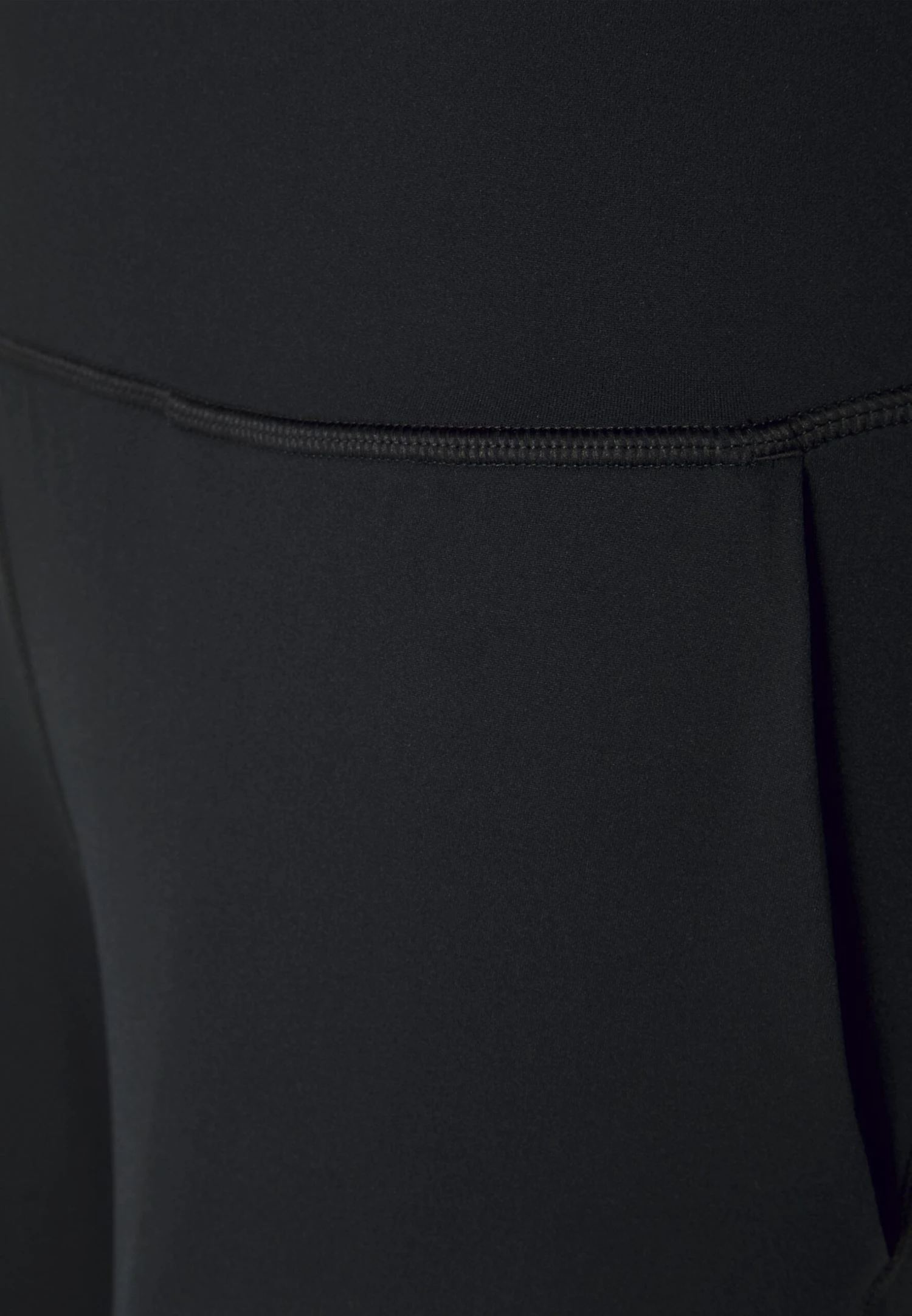Under Armour Meridian - Tracksuit Bottoms - Black/Metallic Silver - Image 3