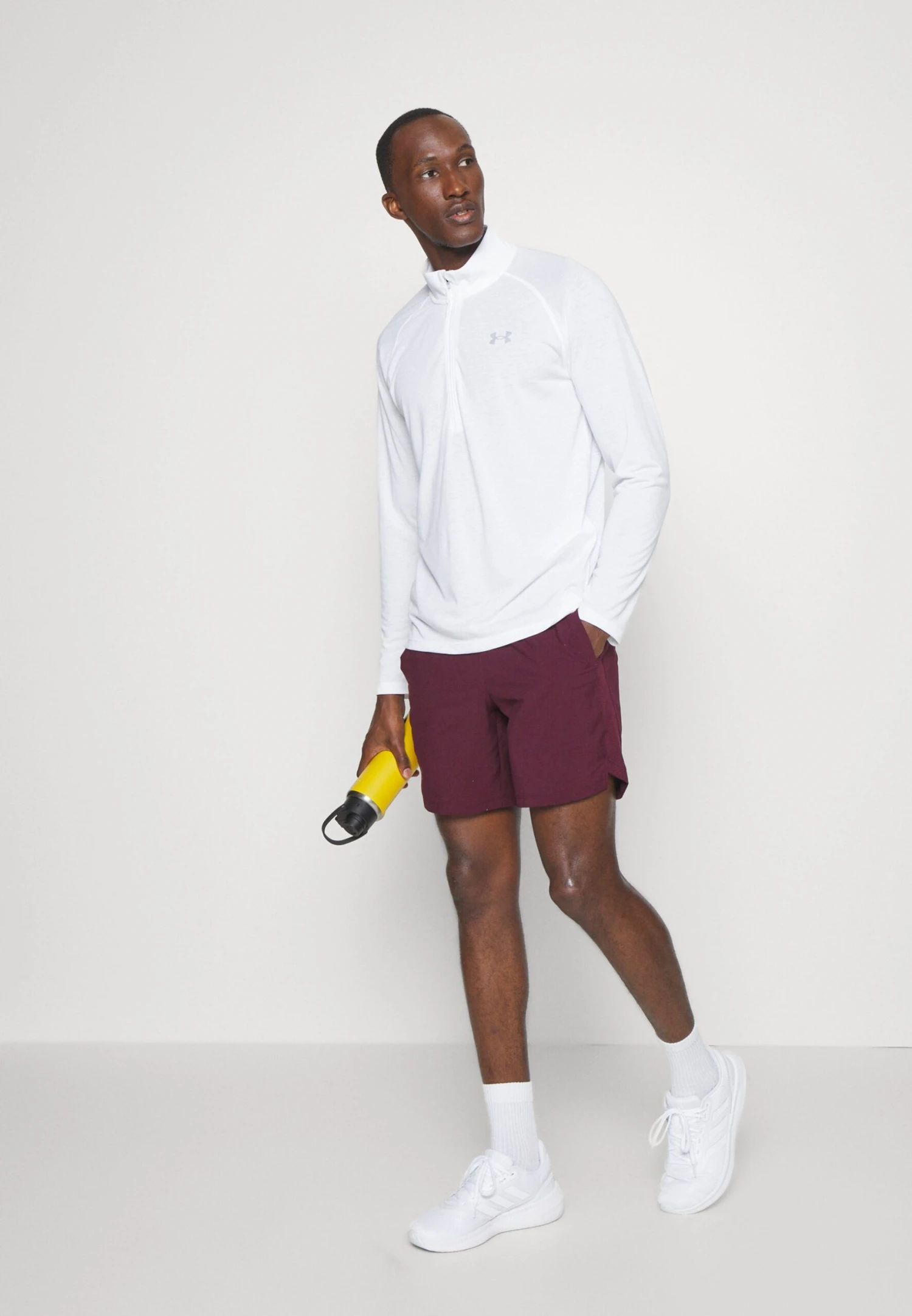 Under Armour Launch - Sports Shorts - Dark Maroon - Image 2