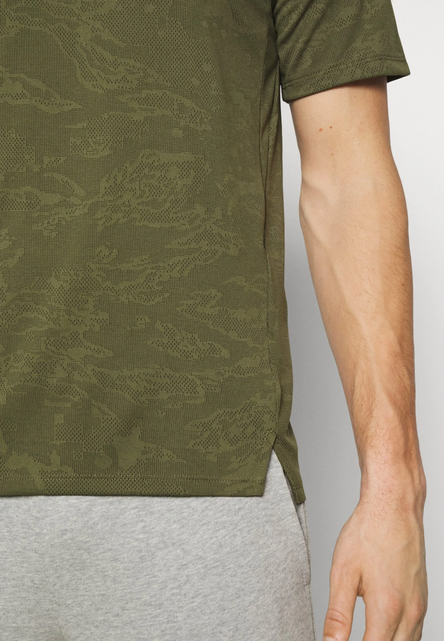 Under Armour Tech Vent Jacquard Ss - Sports T-Shirt - Marine Od Green/Black - Image 4