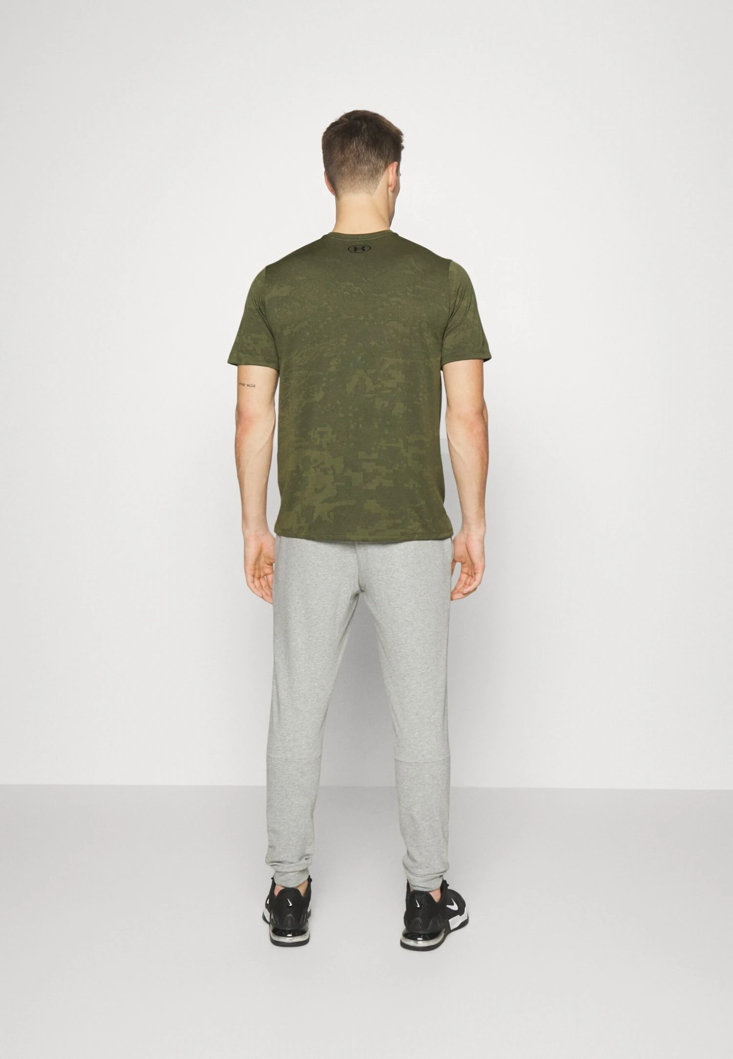 Under Armour Tech Vent Jacquard Ss - Sports T-Shirt - Marine Od Green/Black - Image 3