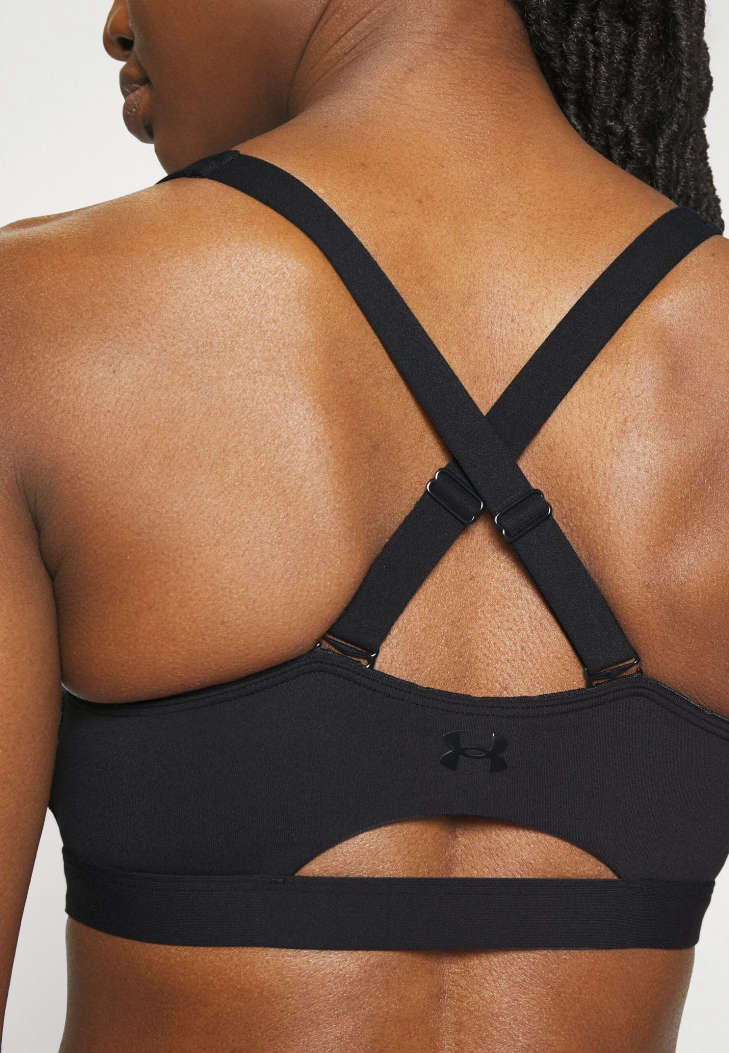 Under Armour Smartform Evolution Mid - Medium Support Sports Bra - Black - Image 7